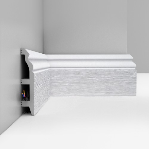 Плинтус Decomaster Дуб белый D232-70 2400×100×22