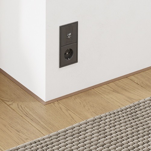 Микроплинтус алюминиевый Modern Decor RAL 8025 Бледно-коричневый 46-99-64 2500×16×6