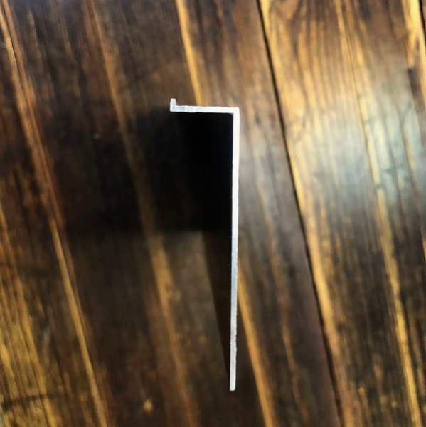 Скрытый  профиль анодированный Г образный с кантом 2 мм