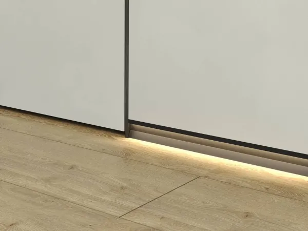 Плинтус Laconistiq Теневой плинтус NOVEL Regular черный муар 13x38x3000