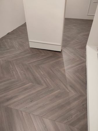 Ламинат CBM OSTROST Орех Чески 512