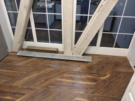 Ламинат CBM OSTROST Орех Габри 502