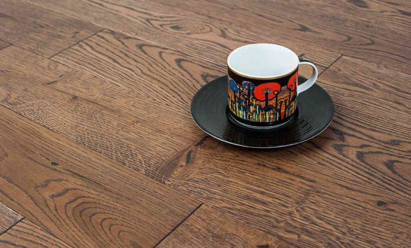 Инженерная доска Legend Дуб Florence под лаком брашированный