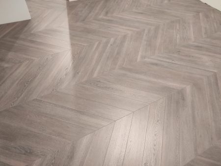 Ламинат CBM OSTROST Орех Чески 512