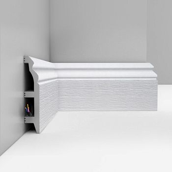 Плинтус Decomaster Дуб белый D232-70 2400×100×22