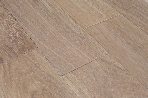 Инженерная доска GoldenWood Дуб Шампань UV-лак