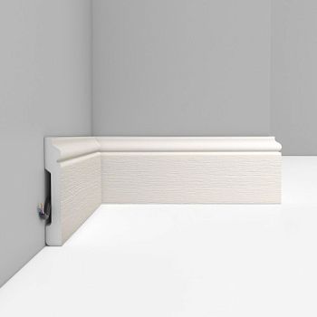 Плинтус Decomaster D005-16 2400×79×13