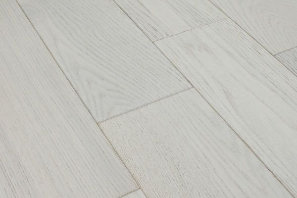 Инженерная доска GoldenWood Дуб Арктик UV-лак