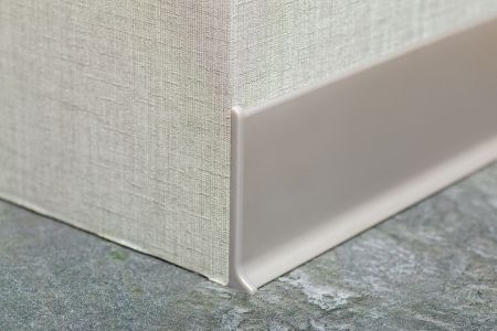 Заглушка алюминиевая  L-образная серебро 2 шт/уп