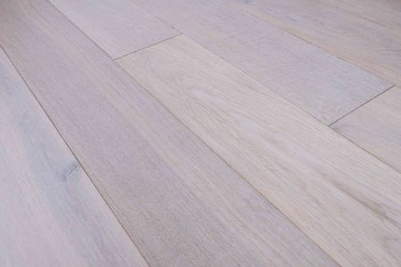 Инженерная доска Legend Дуб  Carlo под лаком брашированный