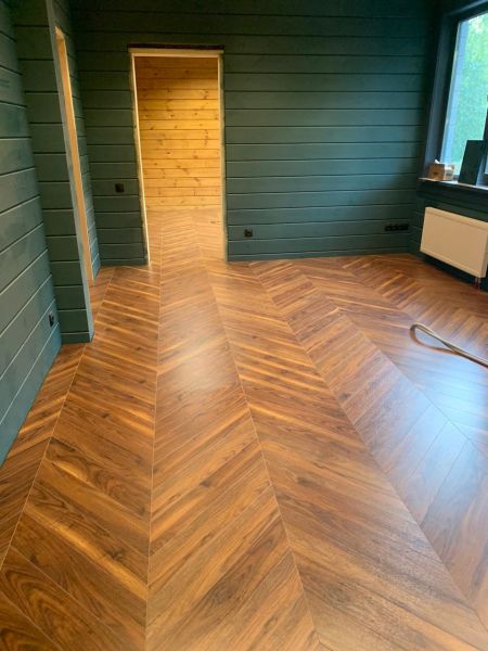 Ламинат CBM OSTROST Орех Блатна 511