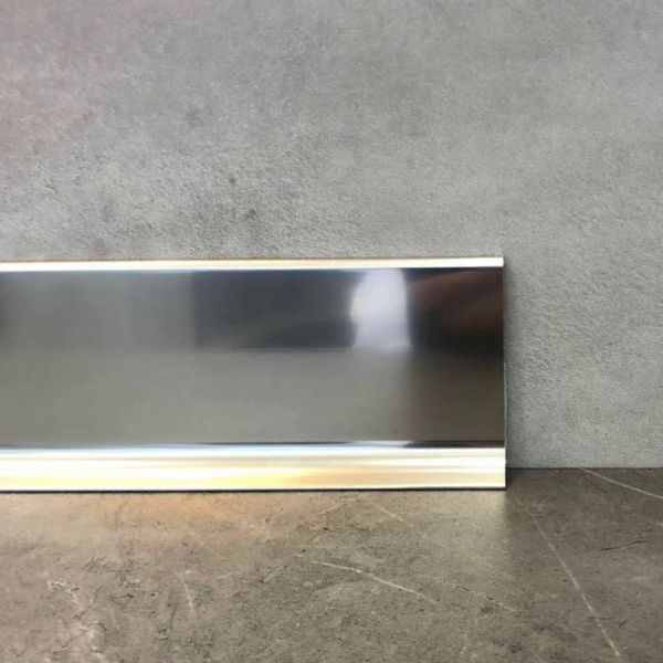 Плинтус Profilpas Metal Line 90/6TSF полированный глянцевый титан
