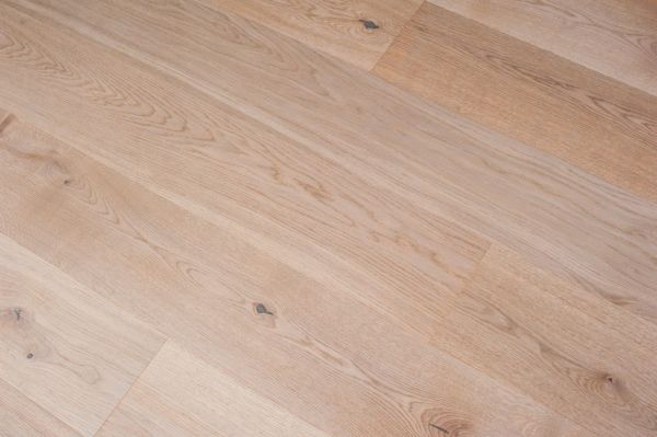 Инженерная доска Legend Дуб White cofee под лаком брашированный