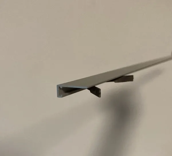 Микроплинтус Лайн 15х2500мм Микроплинтус Лайн 15х2500мм