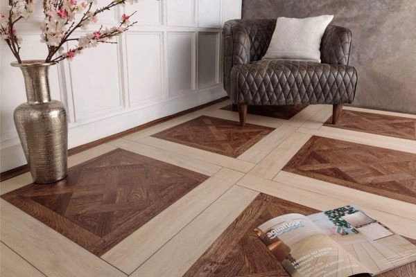 Кварц виниловое покрытие Aquafloor Versalles и Parquet Plus  Кварц виниловое покрытие Aquafloor Versalles и Parquet Plus AF7005VS+AF6017PQ