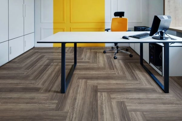 Кварц виниловое покрытие Floor Factor SPC HERRINGBONE Кварц виниловое покрытие Floor Factor SPC HERRINGBONE Английская елочка Brushed smoke oak (HB.17)